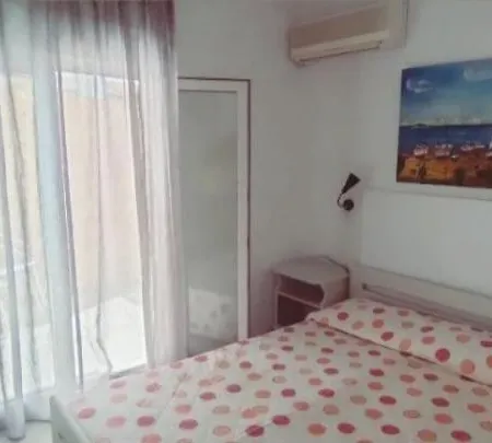 Rigas Zoi * Σκιάθος Πόλη